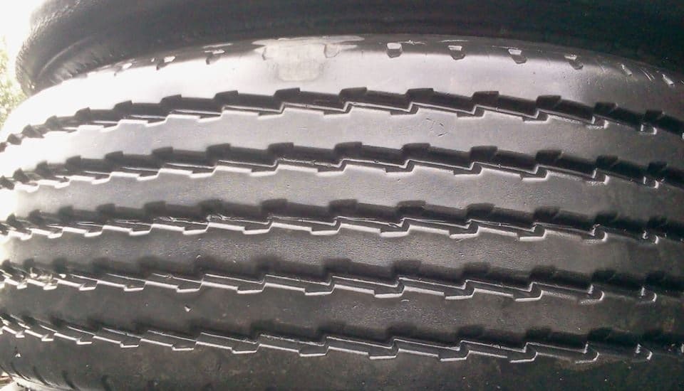 Used Truck and passenger tires